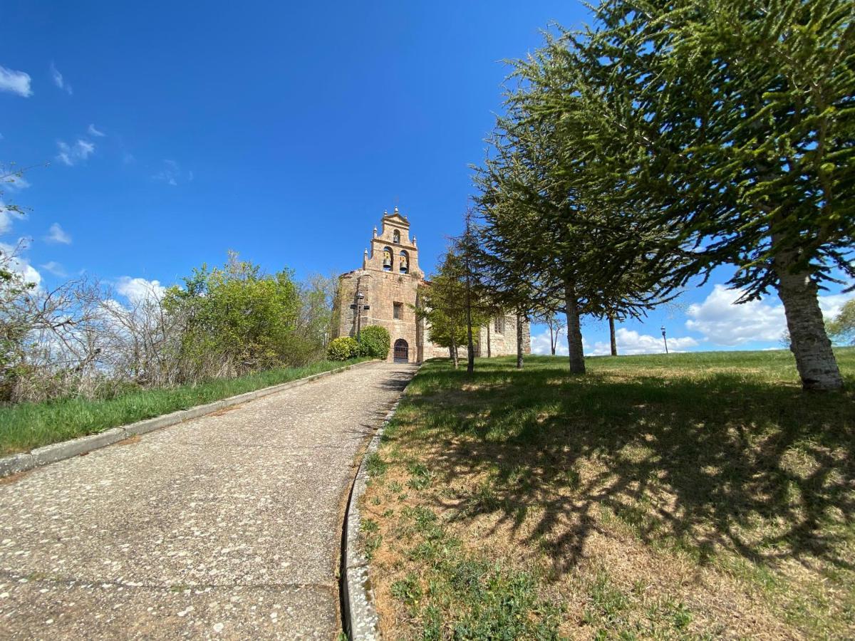 Albergue El Camino De Santovenia Santovenia De Oca Exterior photo